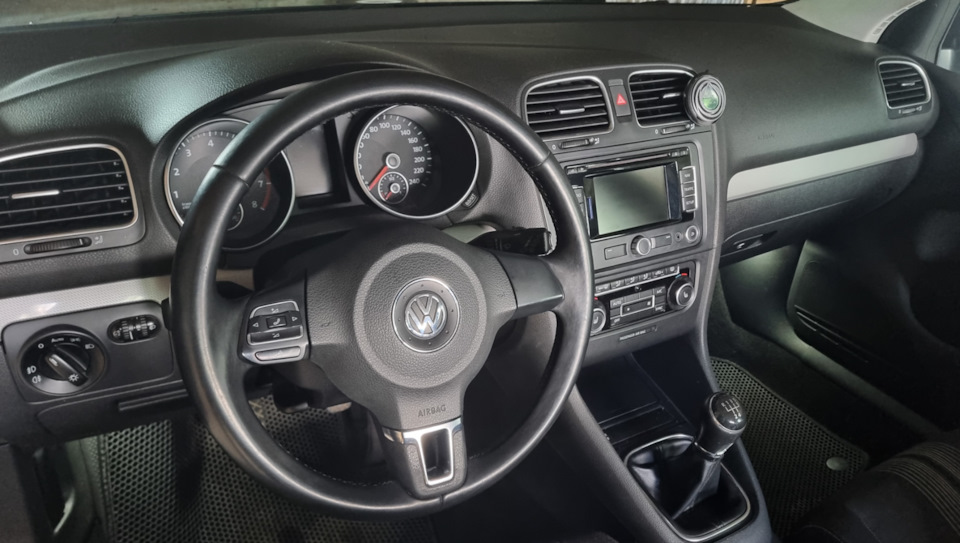 Установка мультируля POLO — Volkswagen Golf Mk6, 1,6 л, 2012 года ...