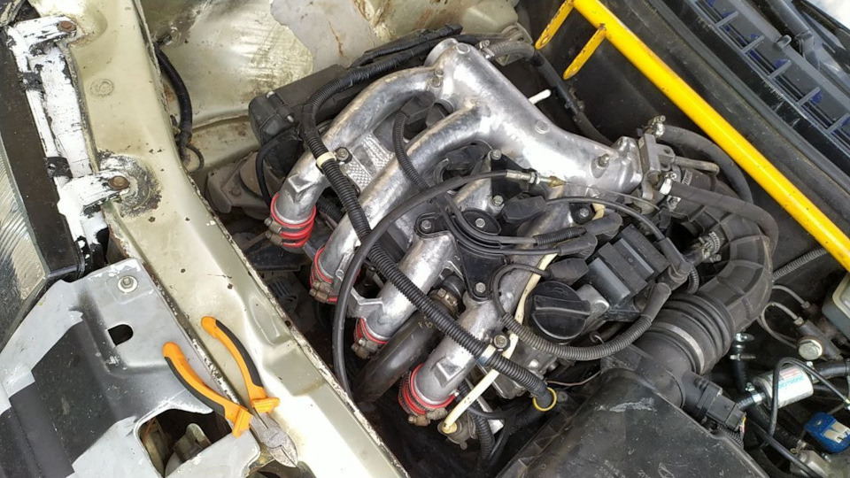 Подсос воздуха и неровная работа двигателя — Lada 21124, 1,5 л, 2004 ...