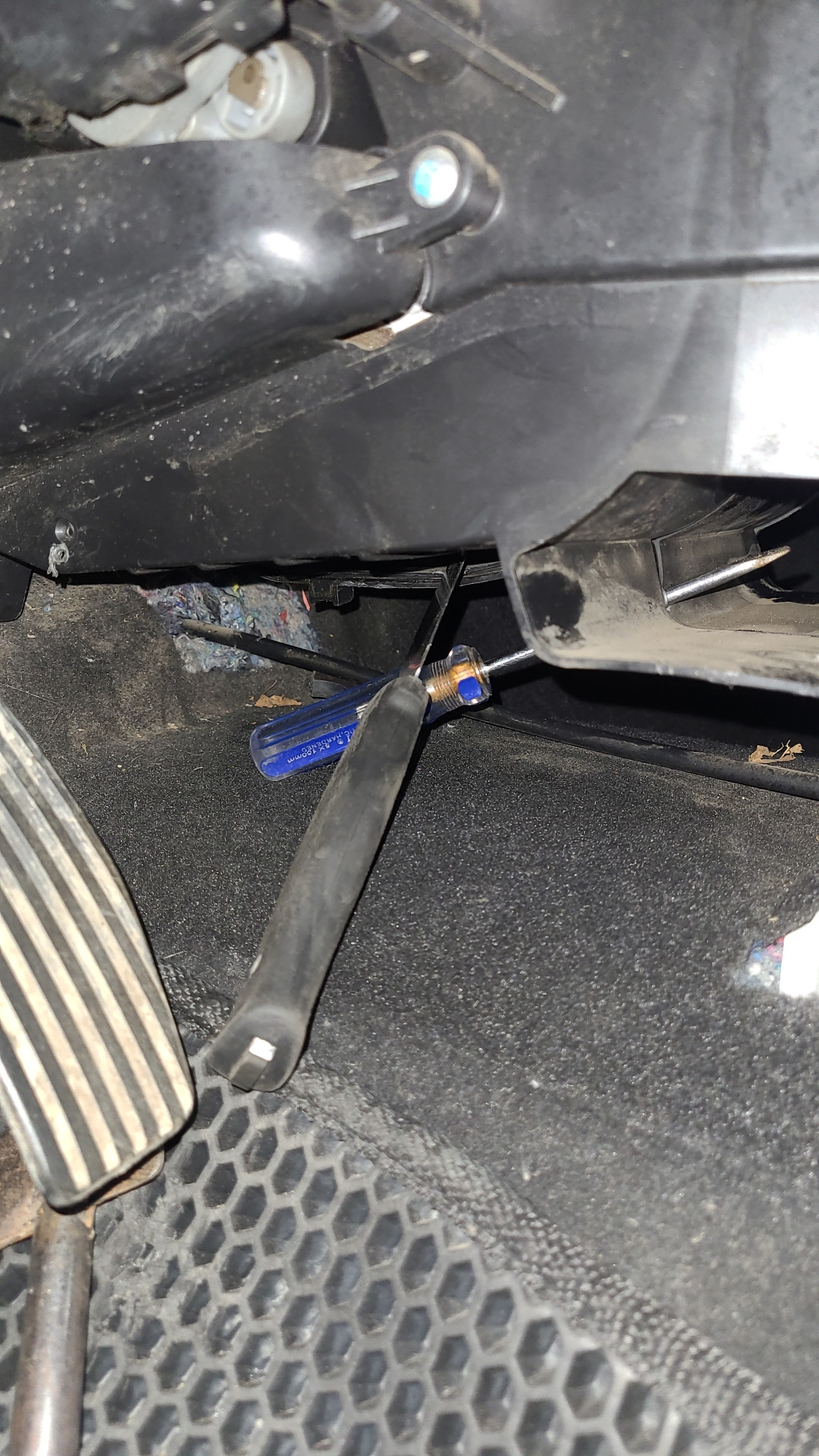 Достаем посторонние предметы из печки — Lada Калина Универсал (2G), 1,6 ...