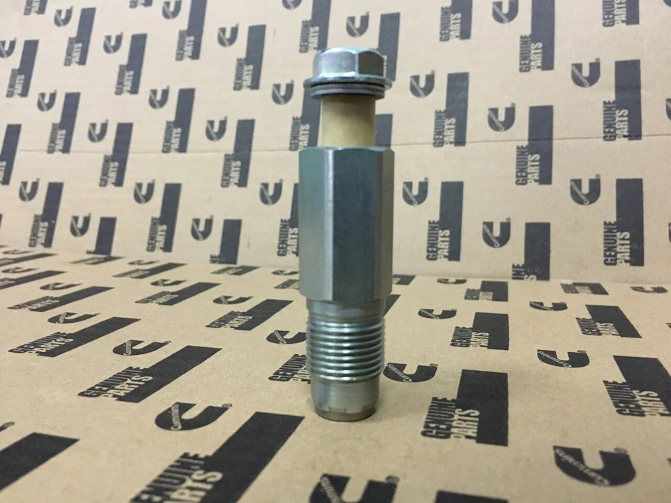 Клапан редукционный давления топлива в рампе двигателя Cummins ISF 3.8 ...