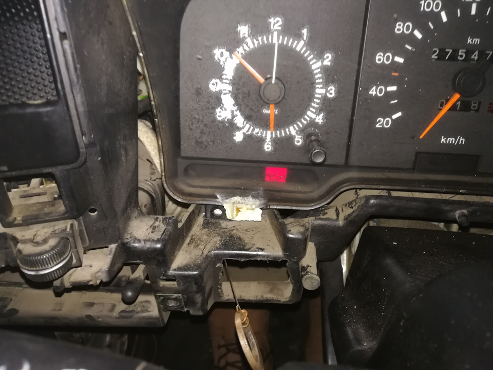 Мерцание лампы Джина — Ford Scorpio I, 2 л, 1989 года | наблюдение | DRIVE2