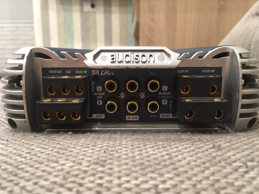 активный кроссовер boss. Rear sub. Amp-c на магнитоле что это. Mic in разъем. герц усилитель 5.