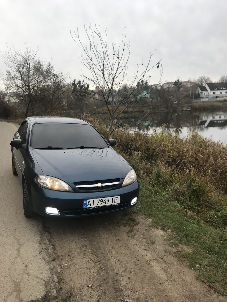 Красивые парни машины не тонируют) — Chevrolet Lacetti 5D, 1,6 л, 2008 года  | аксессуары | DRIVE2