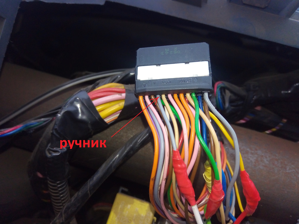 Дальний в полнакала как дхо. — Renault Logan (1G), 1,4 л, 2006 года ...