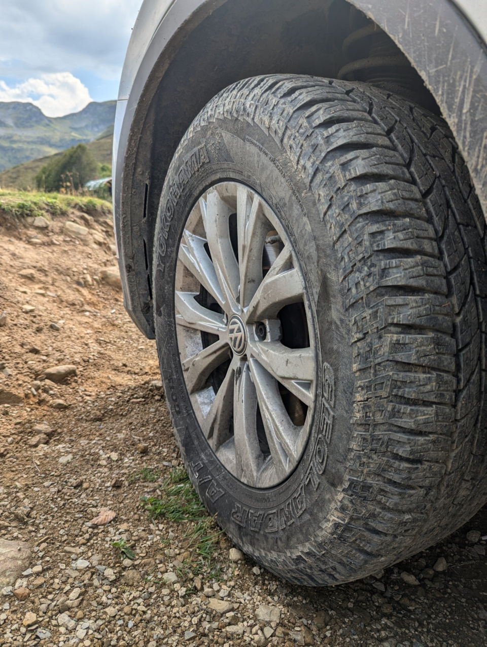 АТ резина 245 65 +проставки 30мм — Volkswagen Tiguan (2G), 2 л, 2018 ...