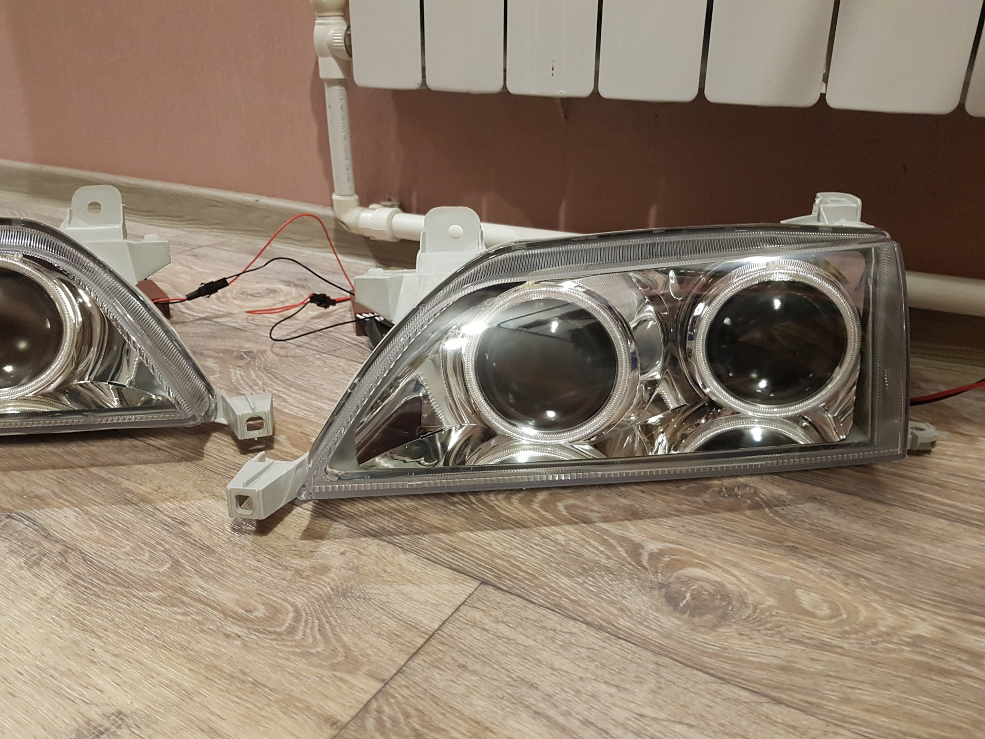 Фары от Виндом в Корона Премио рестаил(с глазками) — Toyota Corona ...