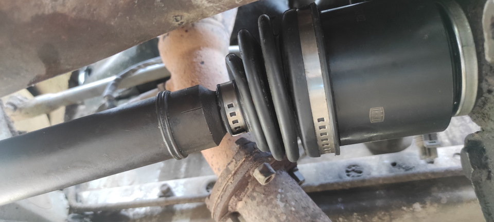 Вторая на месте — Lada 21124