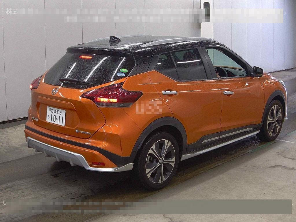 Nissan Kicks 2020 красный