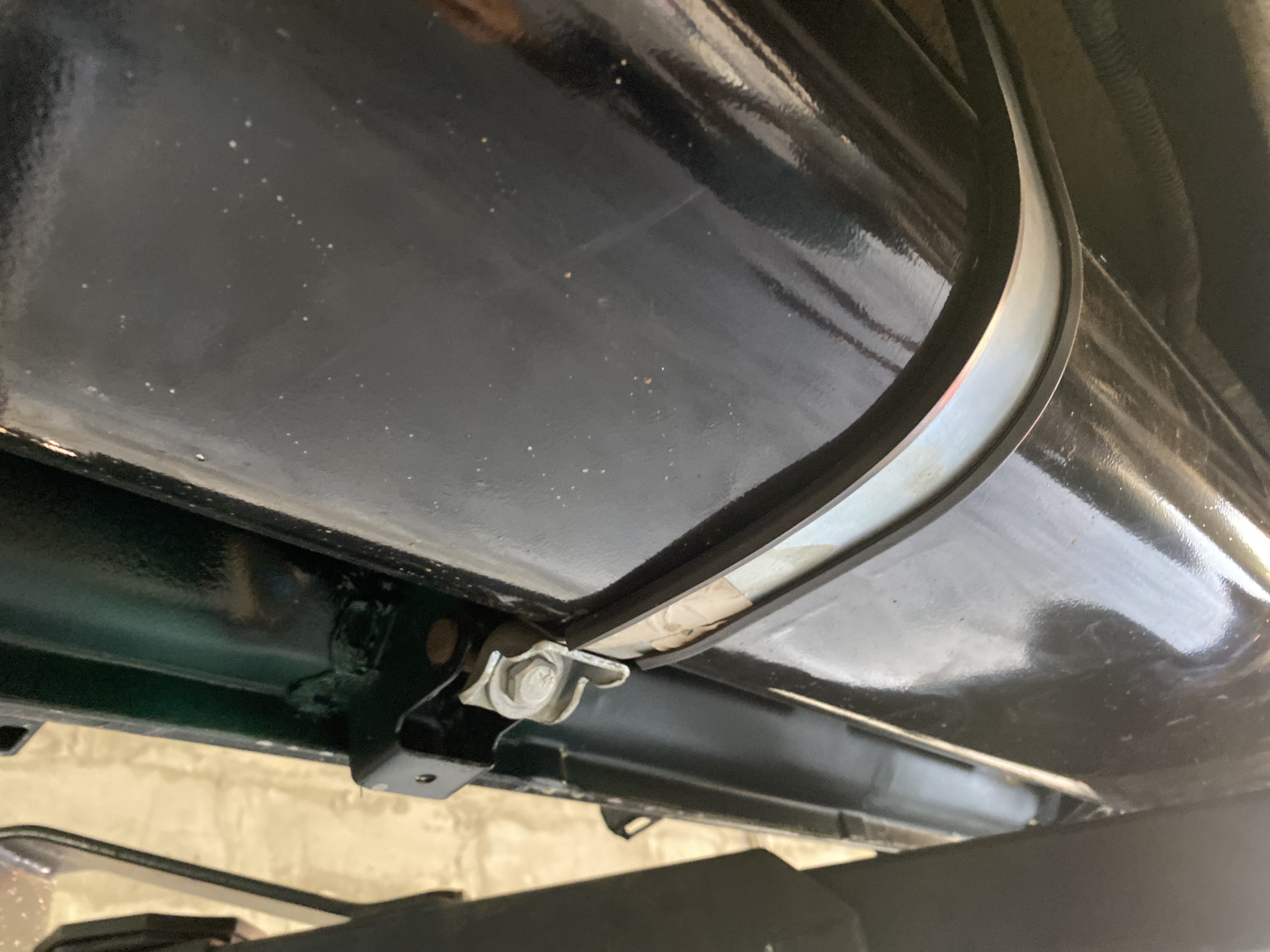 Замена порогов УАЗ Патриот вторая часть. Готовый результат. — УАЗ ...