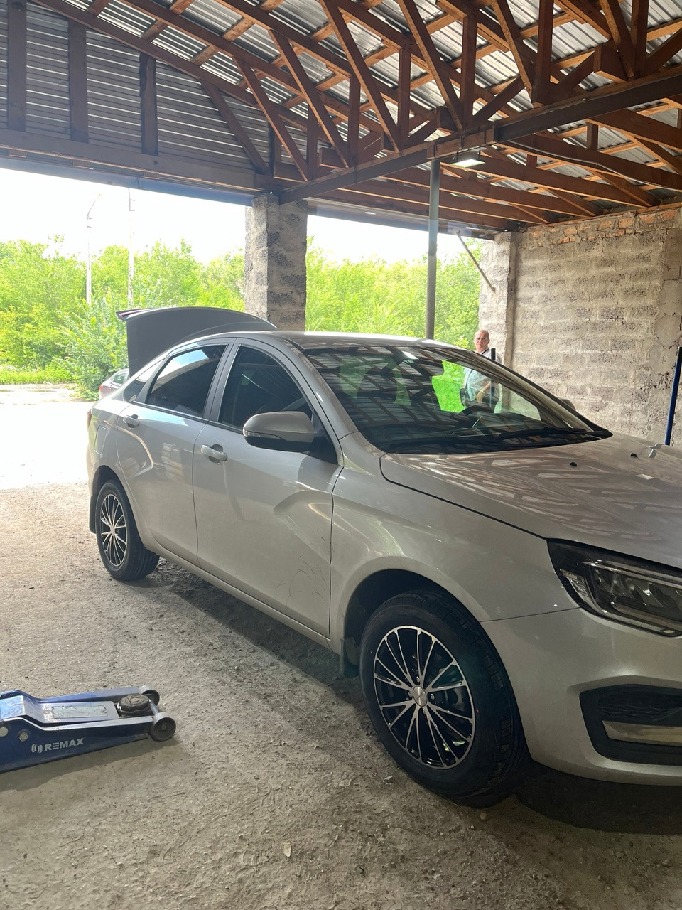 Первый апгрейд — Lada Vesta (NG), 1,6 л, 2023 года | колёсные диски ...
