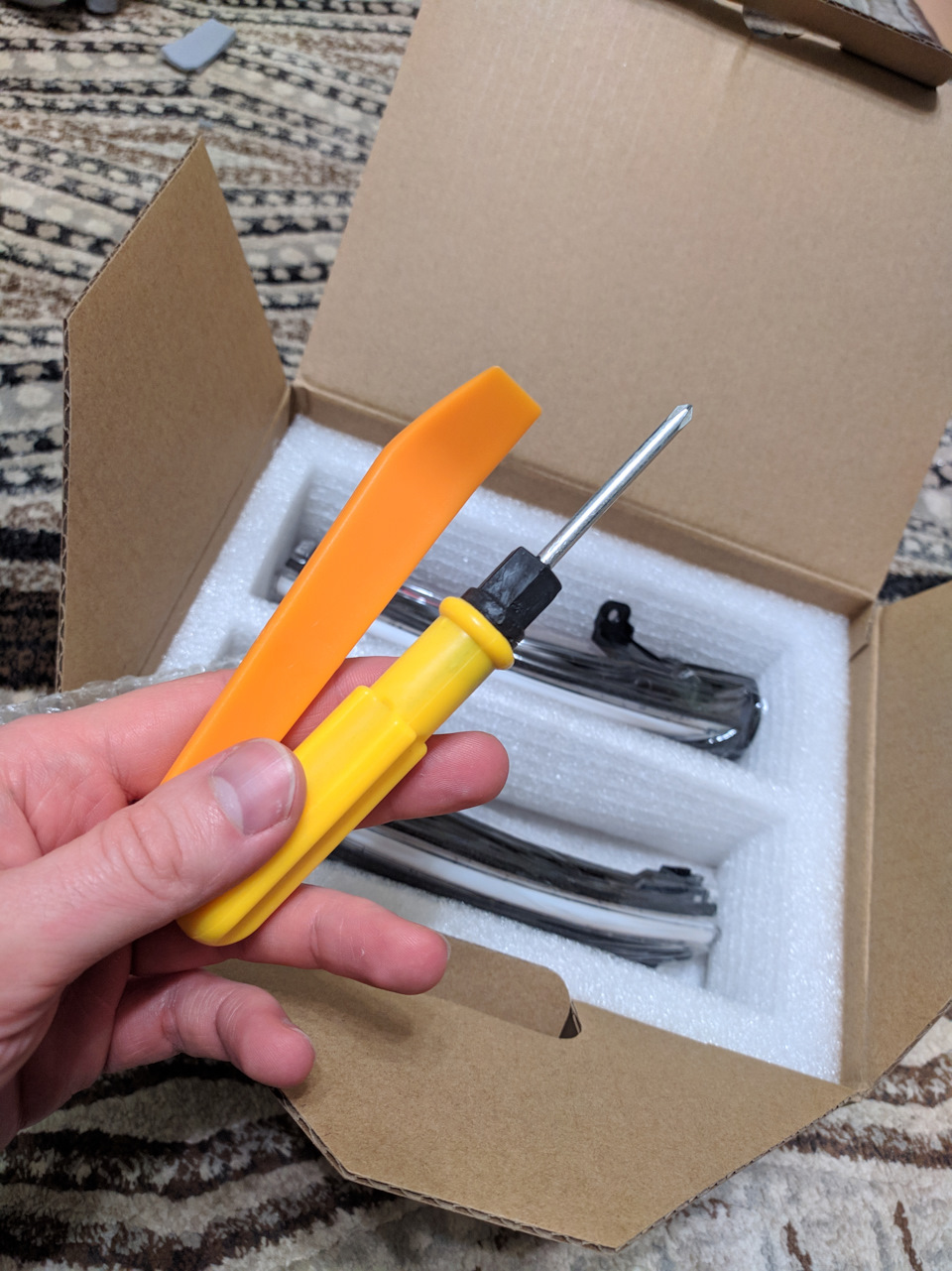 LfXyqJQVWobn9hyWTto6JyZMM 960 динамические указатели поворотов что это