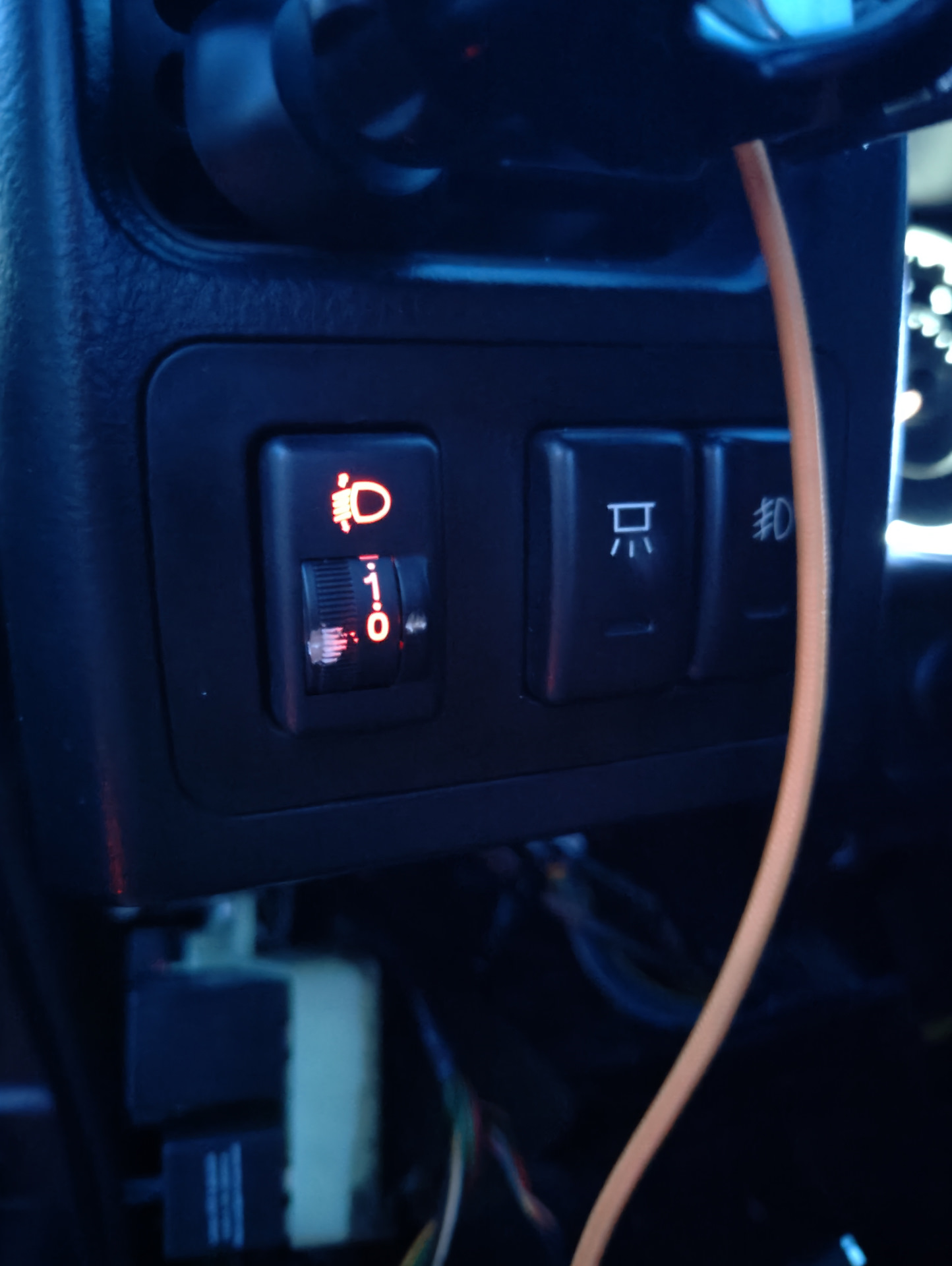 Подключение корректора фар — Great Wall Hover, 2,4 л, 2008 года ...