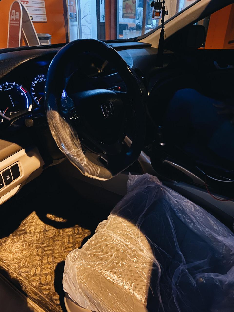 Фото в бортжурнале Honda Accord (8G)