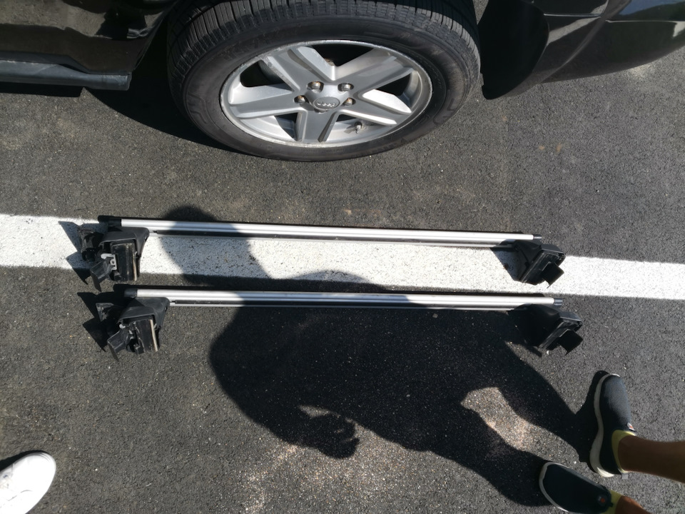 Установка верхнего багажника ) — Jeep Patriot, 2,4 л, 2007 года ...