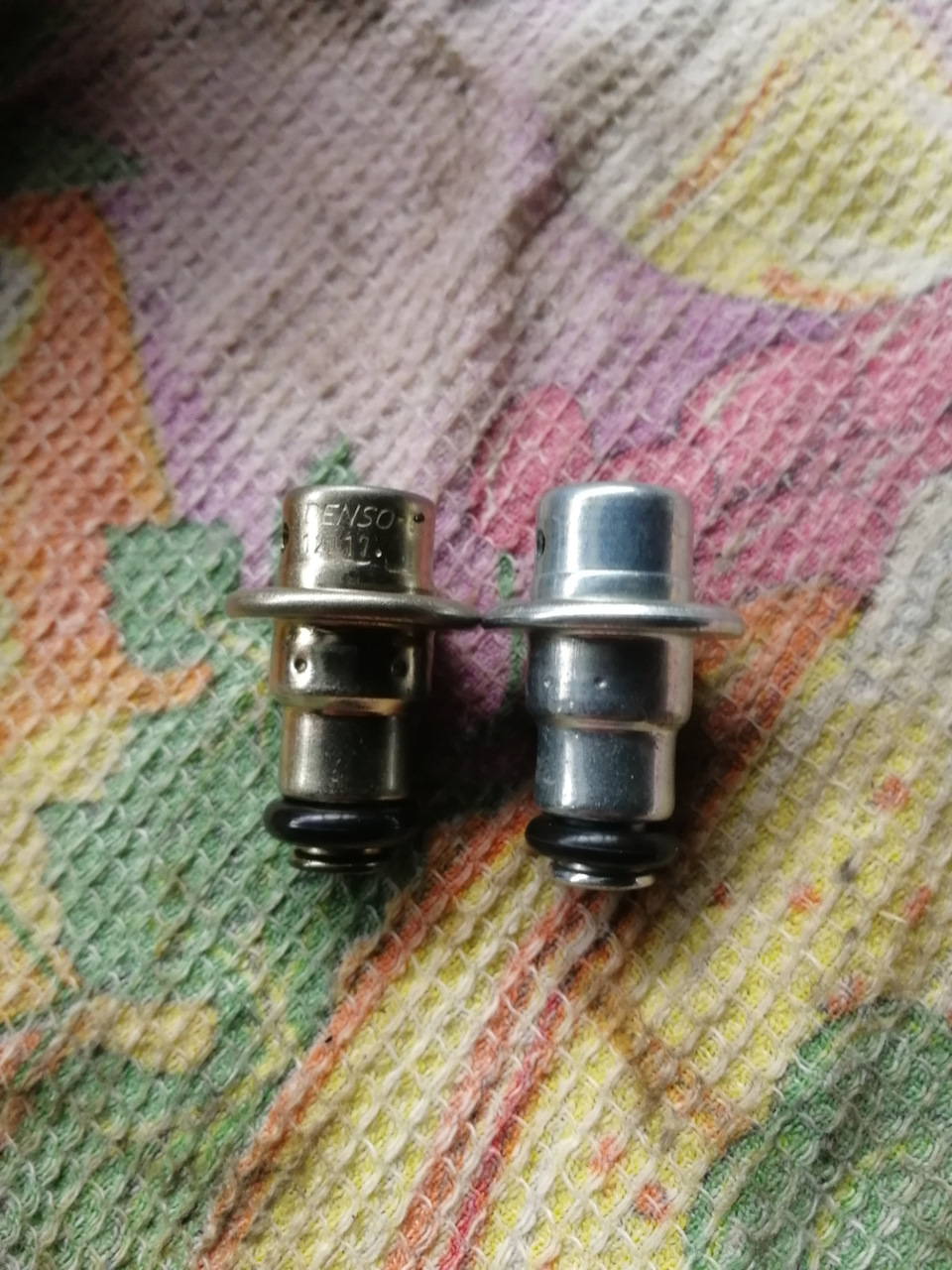 Клапан давления бензонасоса — Pontiac Vibe (1G), 1,8 л, 2003 года ...