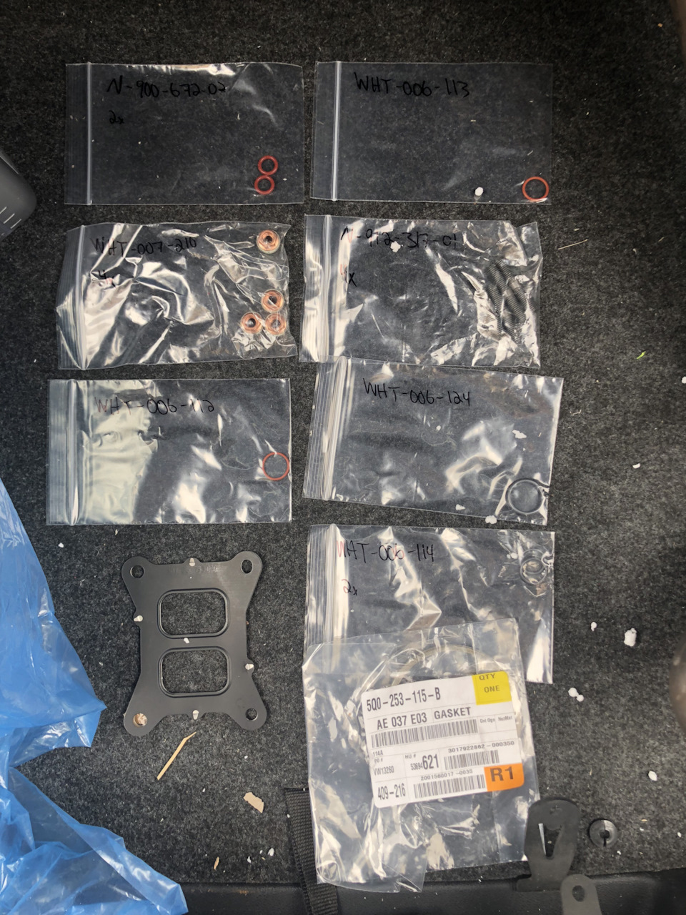 Фото в бортжурнале Volkswagen Tiguan (2G). Запчасти на фото: WHT006124, 5Q0253115B