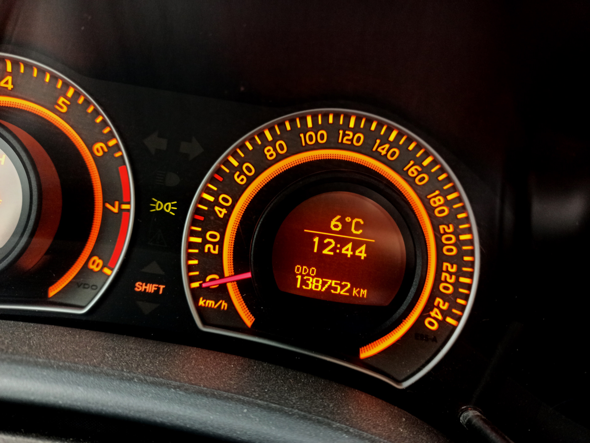Замена задних тормозных колодок Akebono AN-716WK — Toyota Corolla (140/ ...