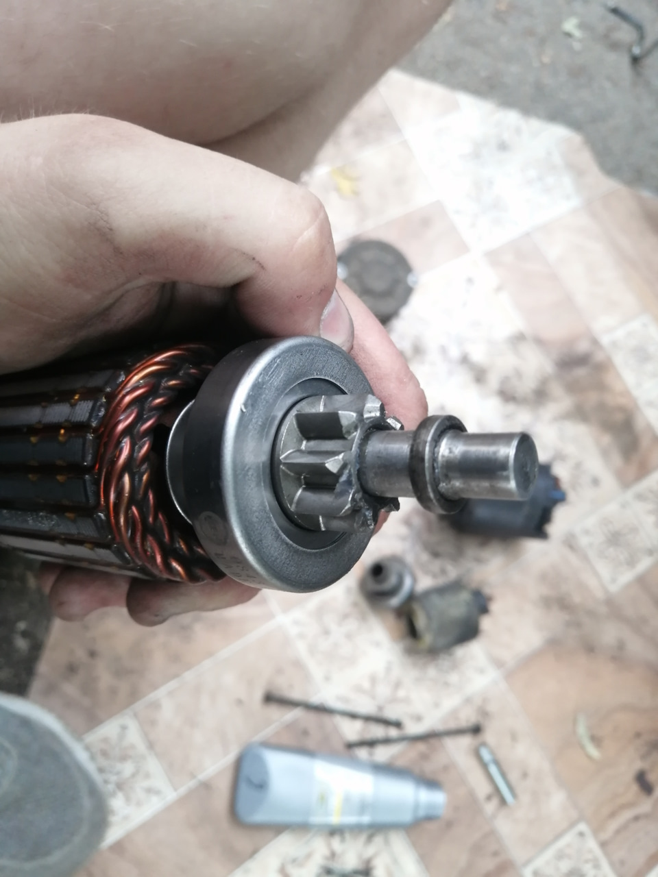 Заменил бендикс, установил стопорное кольцо — Renault Logan (1G)