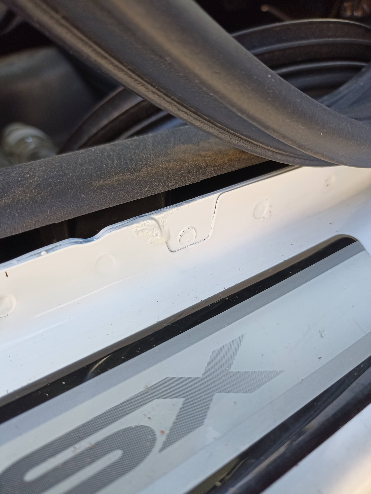 Усыхающий уплотнитель двери Mitsubishi ASX — Mitsubishi ASX, 1,6 л ...