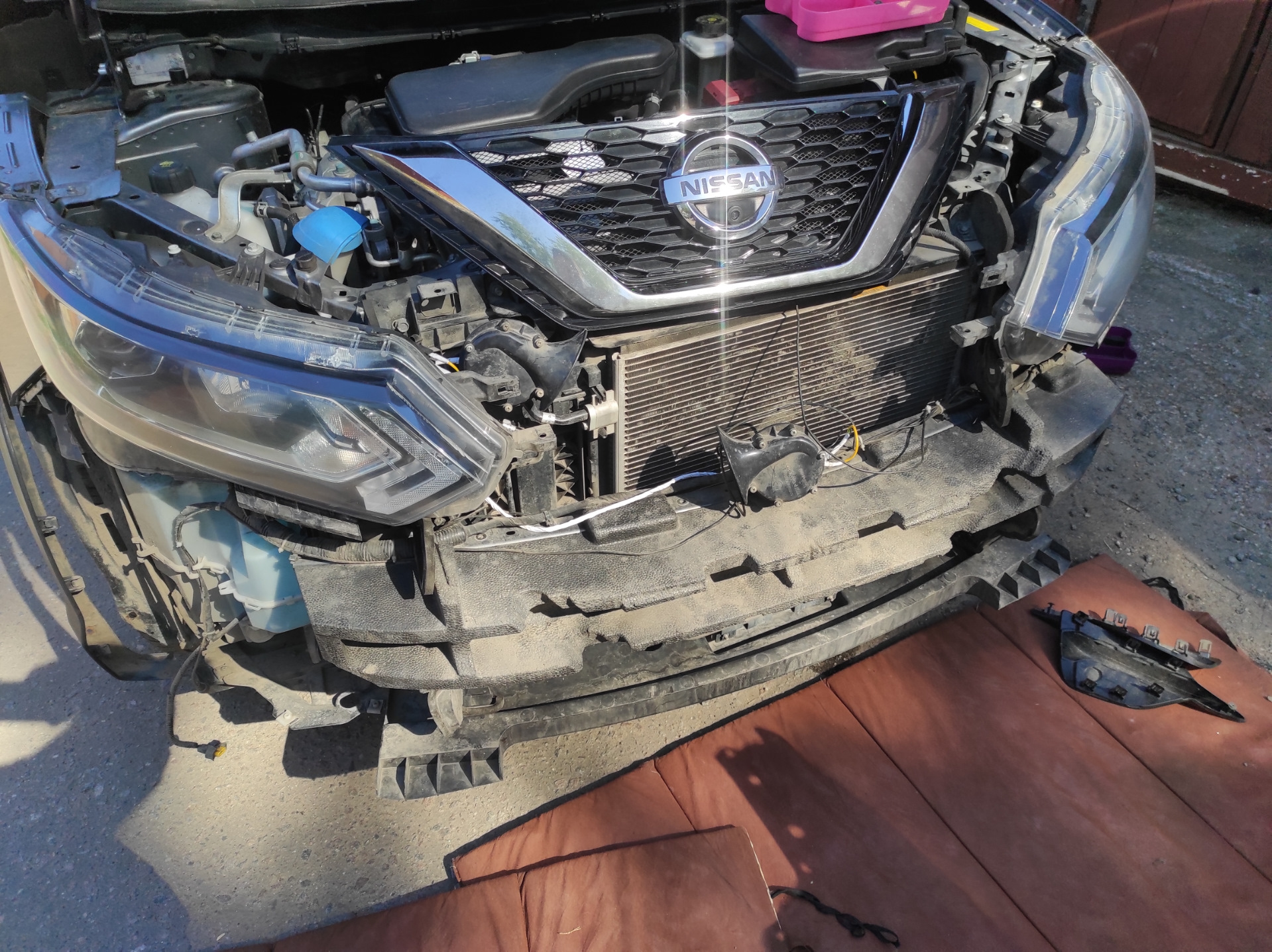 Установка \"старых\" металлических сеток и датчиков парктроника в новый ...