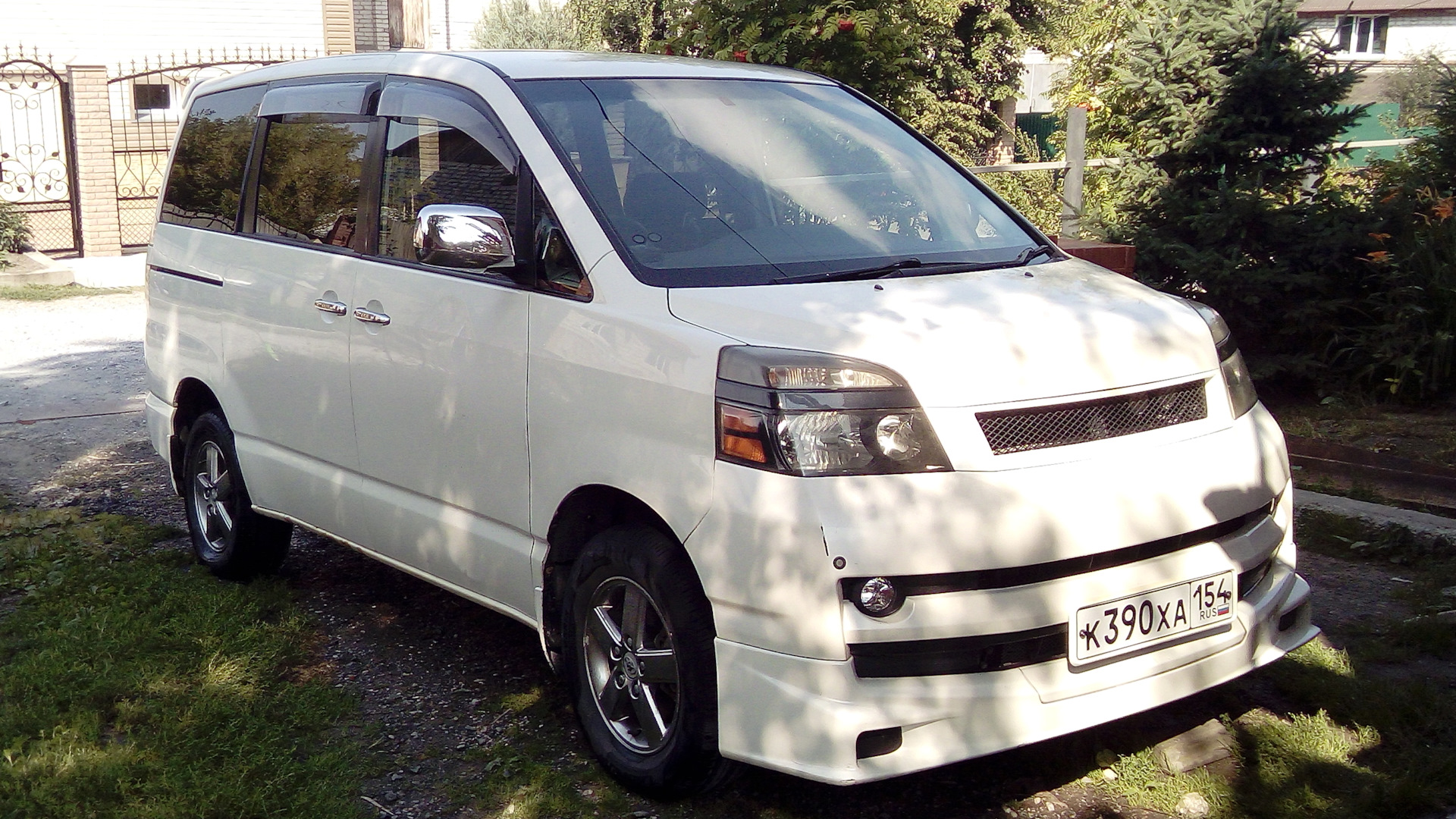 Toyota Voxy 2.0 бензиновый 2003 | Busик на DRIVE2