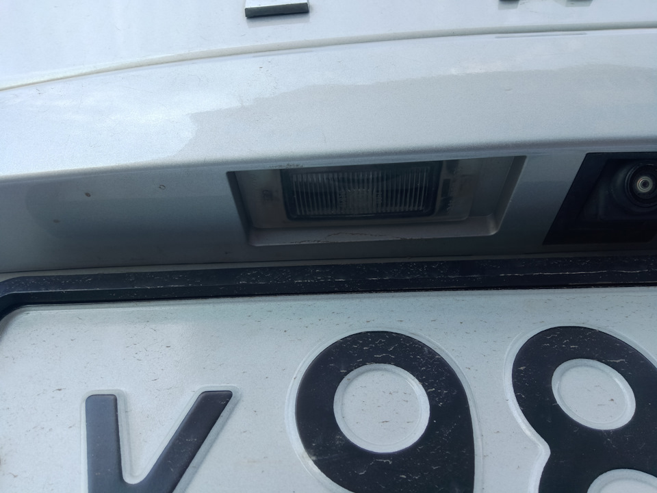 Лампочки подсветки номера — Lada Vesta SW Cross (1G), 1,8 л, 2018 года ...