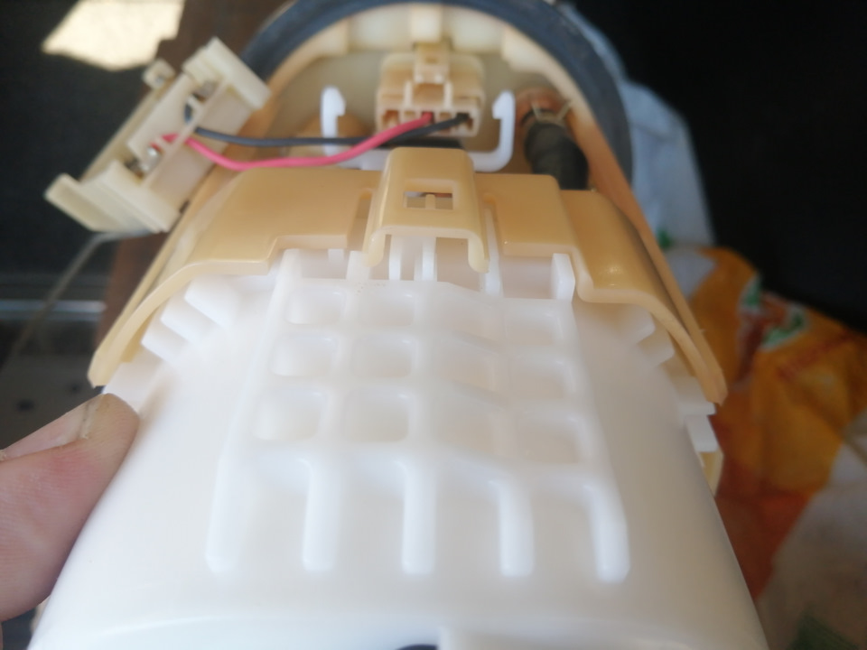 cAAAgIUe A 960 Митсубиси аутлендер как открыть бензобак