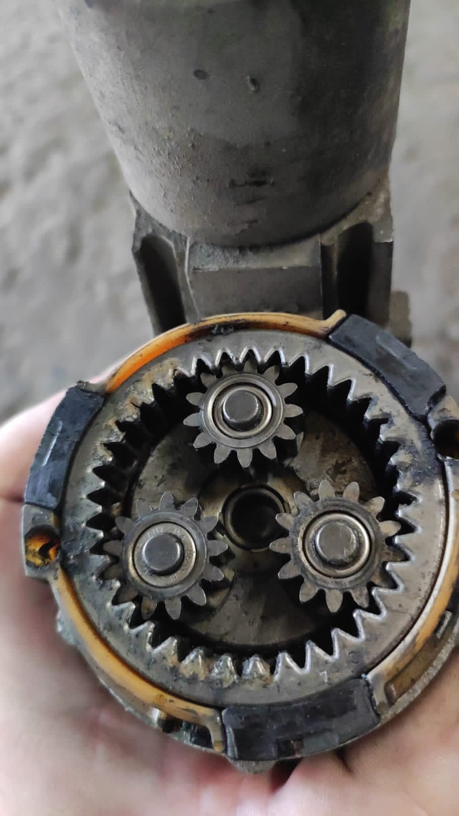 Прокачка передних стоек и замена стартера — BMW 7 series (E65/E66), 4,8 ...