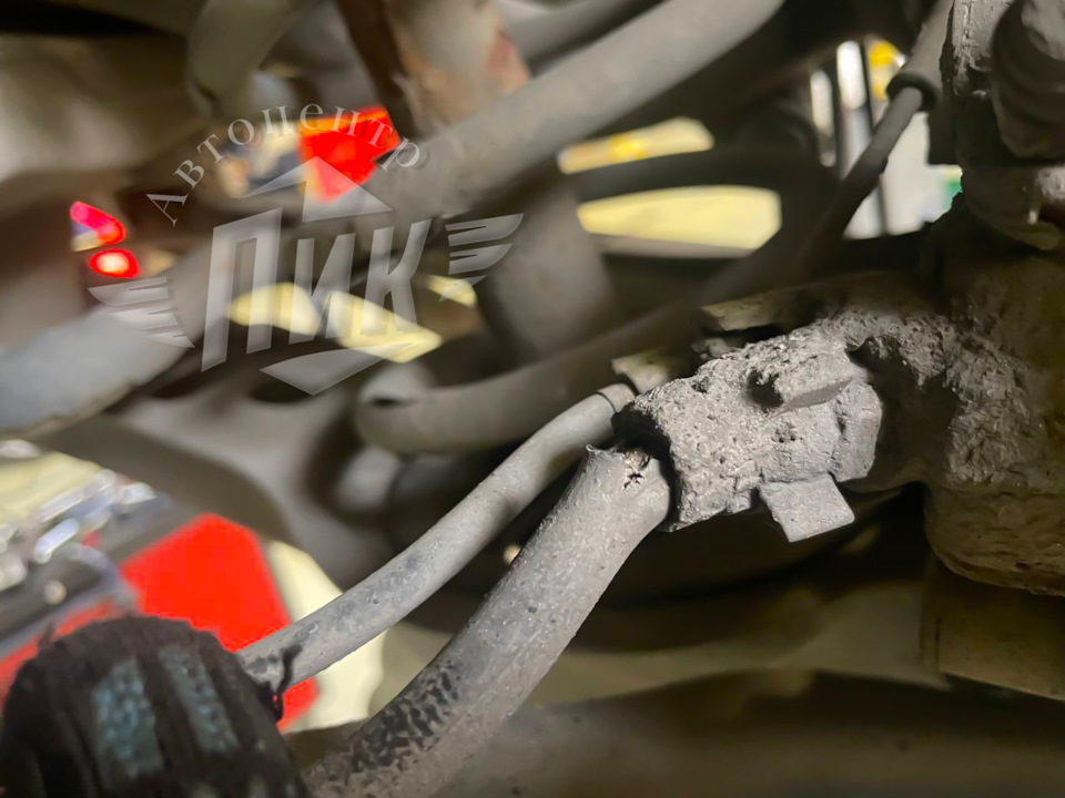 Замена заднего тормозного шланга Вольво — Автоцентр ПИК на DRIVE2