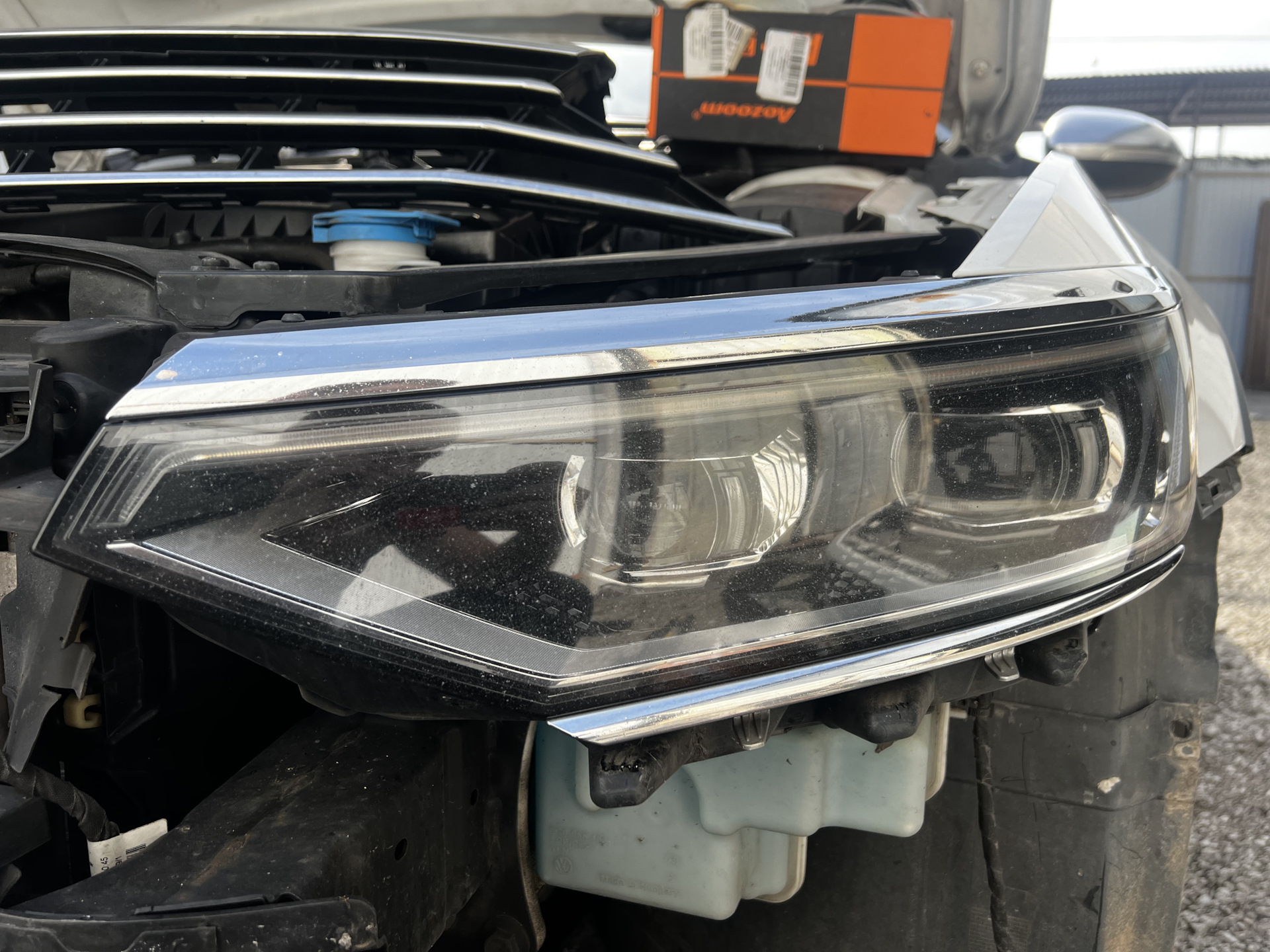 Затянул фары в броне пленку — Volkswagen Passat Alltrack (B8), 2 л ...