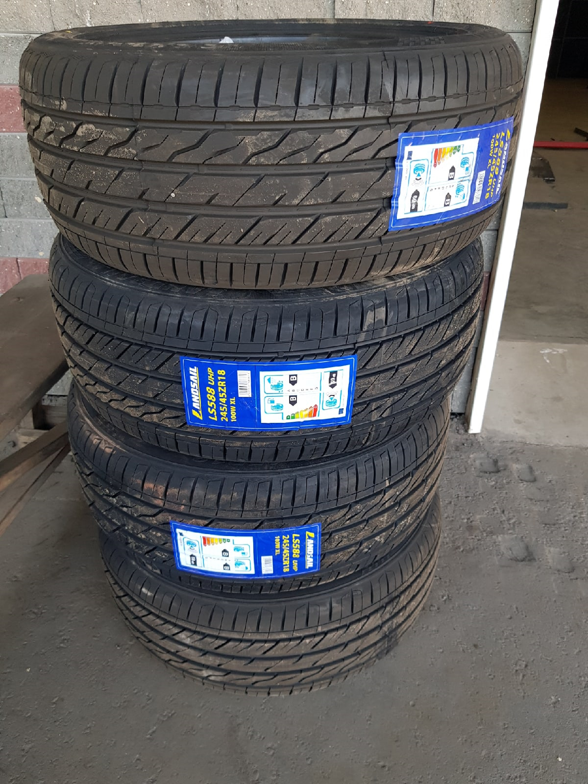 новая резина R18 245 45 — Honda Accord (8G), 2,4 л, 2008 года ...