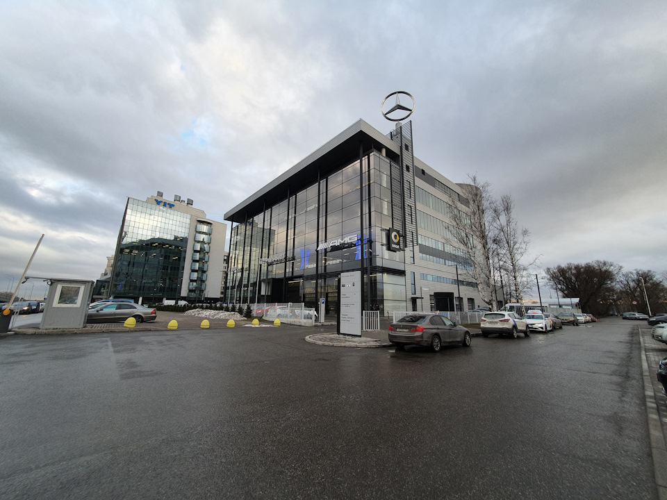 «Мерседес-Бенц» в автосалоне Авангард — Mercedes-Benz E-class (W212), 2 ...