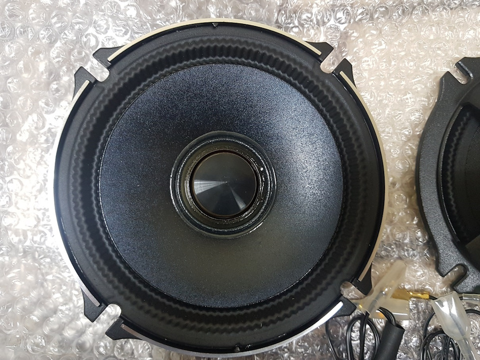 89 — Alpine Premium Sound X-170S — Toyota Voxy (3G), 2 л 89 — Alpine Premium Sound X-170S — Toyota Voxy (3G), 2 л