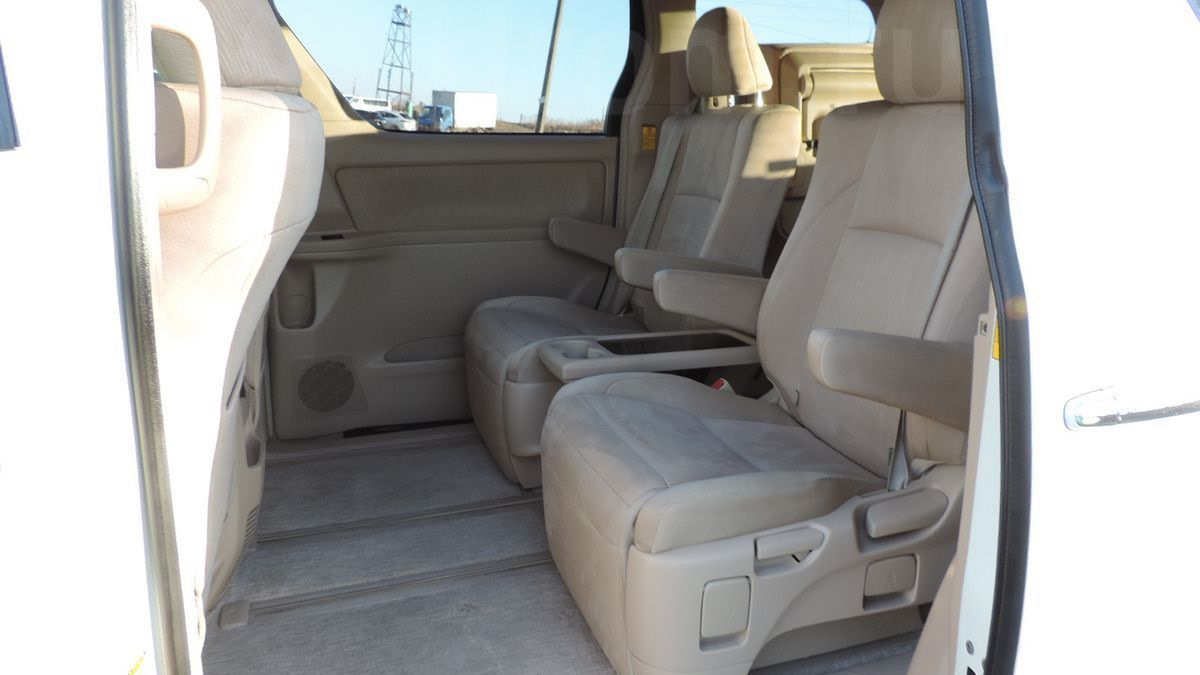 Toyota Alphard (2G) 2.4 гибридный 2014 | НЕодинокая звезда на DRIVE2