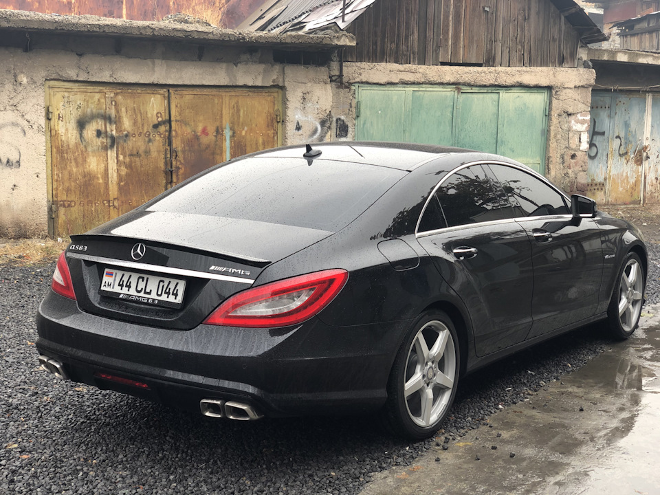 Mercedes CLS c218 открытая дверь