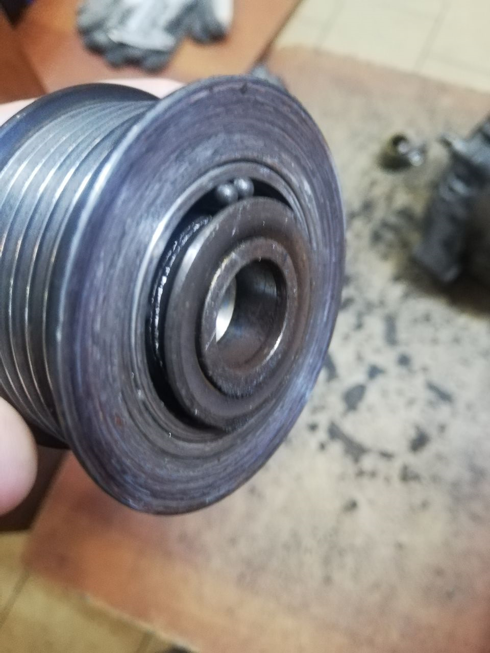 Виновник всего мероприятия — Jaguar XF (1G)