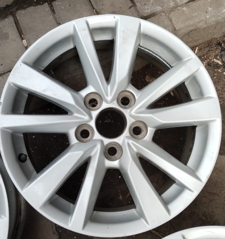 Литые диски TOYOTF 6,5Jx16 ET40 5x114,3 на Toyota Camry (XV70). Б/у ...