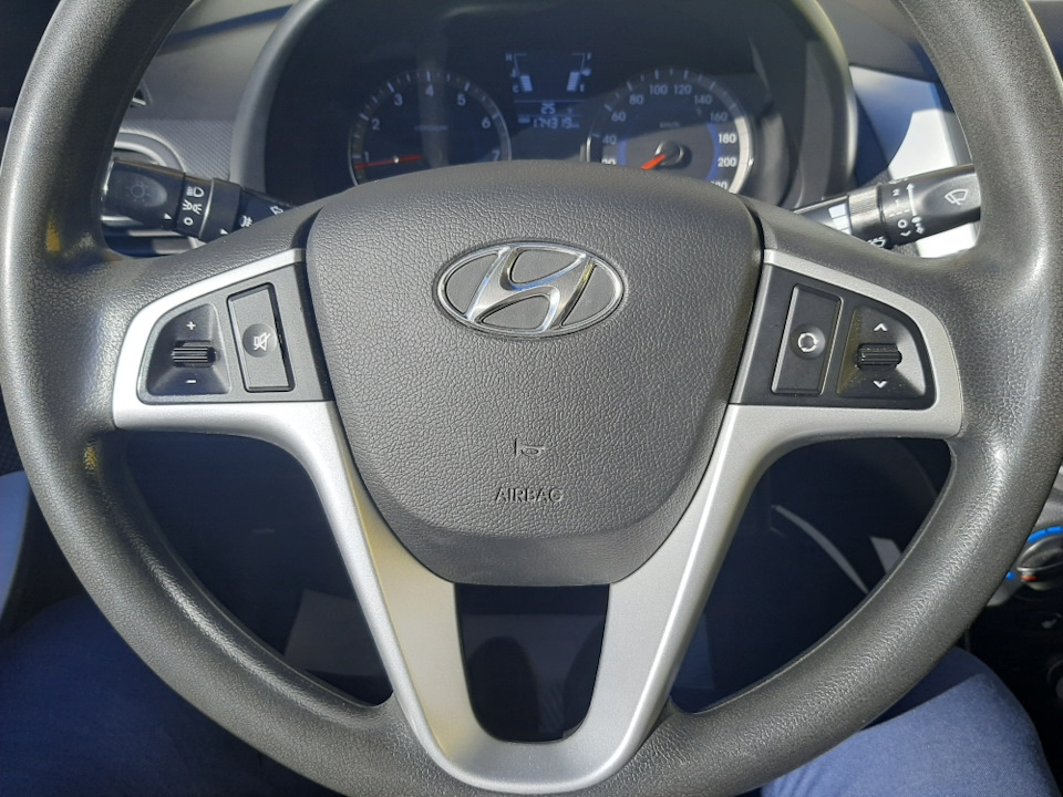 Окраска руля — Hyundai Solaris, 1,4 л, 2014 года | стайлинг | DRIVE2