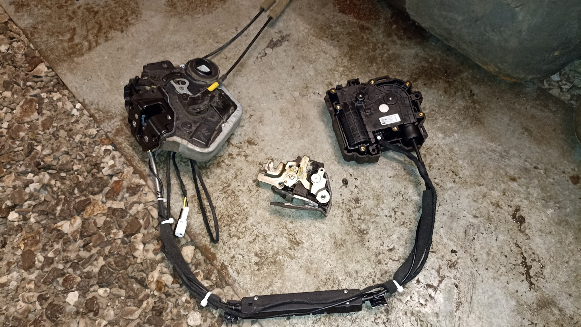 Фото в бортжурнале Toyota Land Cruiser 200