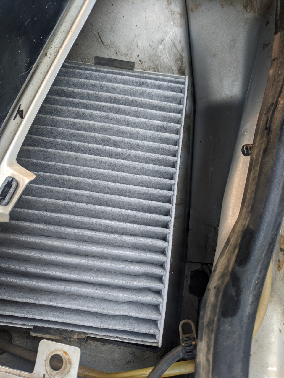 Замена салонного фильтра и чистка кондиционера — Lada Калина хэтчбек, 1 ...