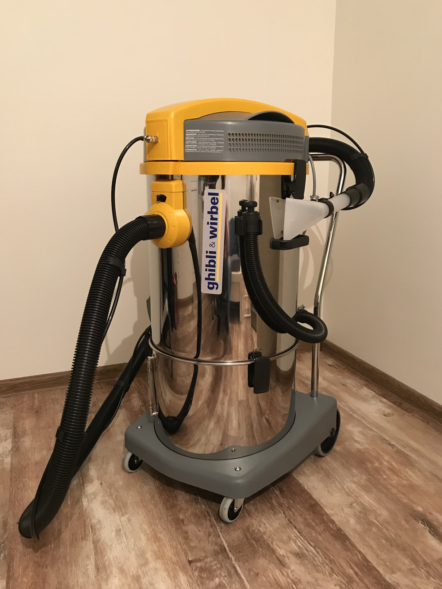 Пылесос ghibli power extra. Ghibli Power Extra 7 i. Моющий пылесос Ghibli Power Extra 11 i (7 бар, 1,1 л/мин). Пылесос Джибли моющий. Моющий пылесос гибли