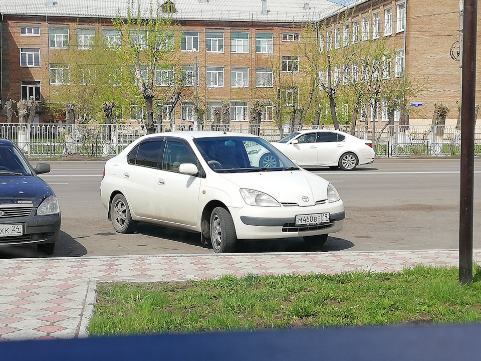 Фото в бортжурнале Toyota Prius (10)