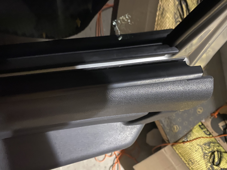 Вопрос: Чем заменить эту резинку?((( — LADA Ларгус, 1,6 л., 2016 года ...