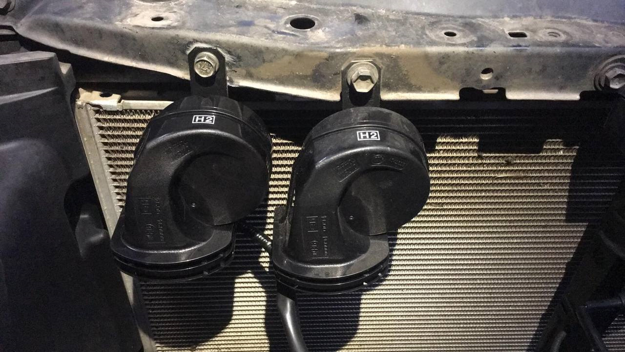 Замена и установка звукового сигнала оригинал Lexus — Toyota Camry ...