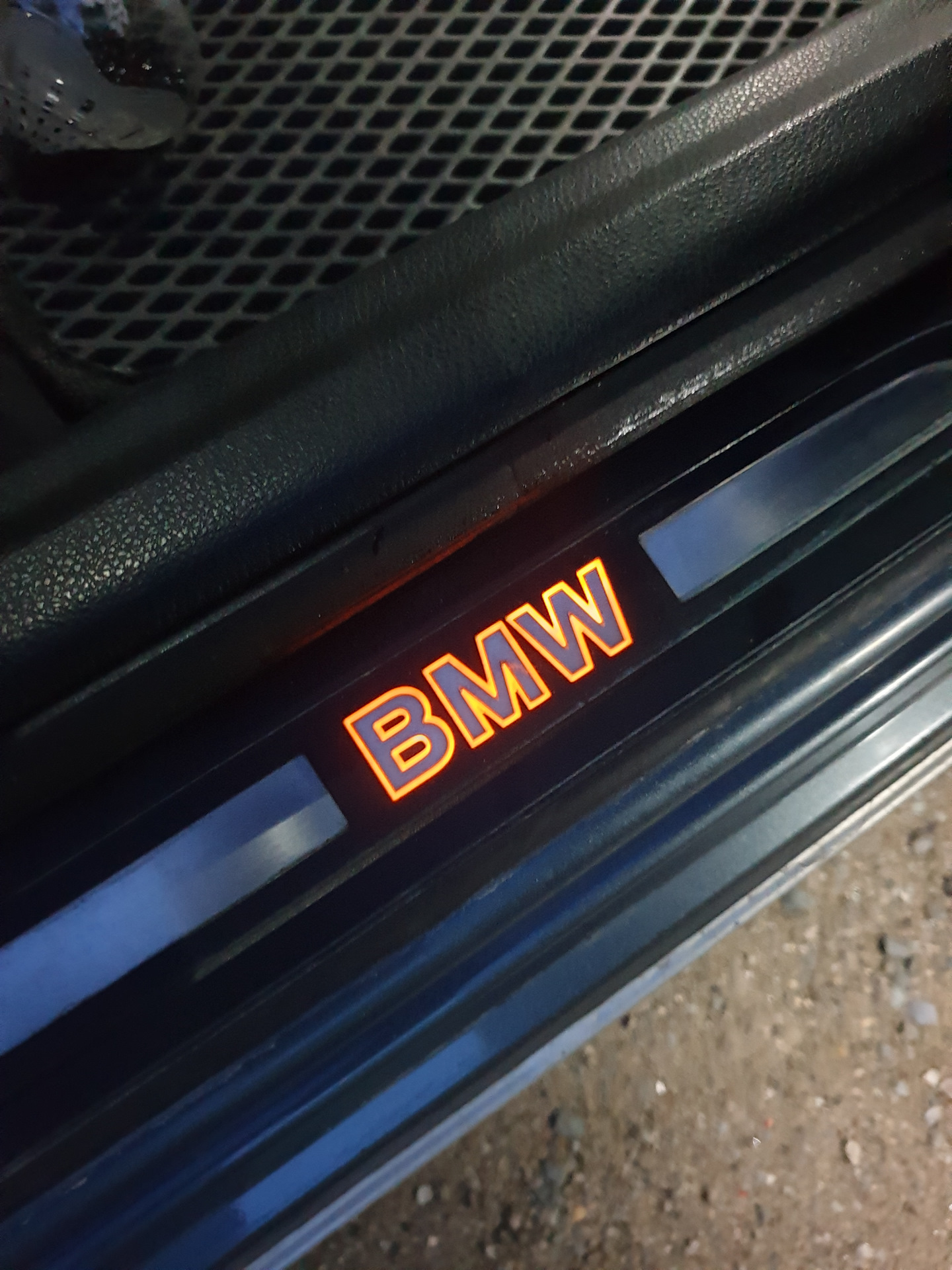 Bmw e34 не горит подсветка