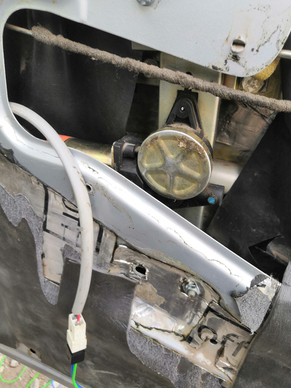 2020 ч.10 Задние ЭСП и доводчик стёкол МАКС-2 — Lada 2114, 1,6 л, 2008 ...