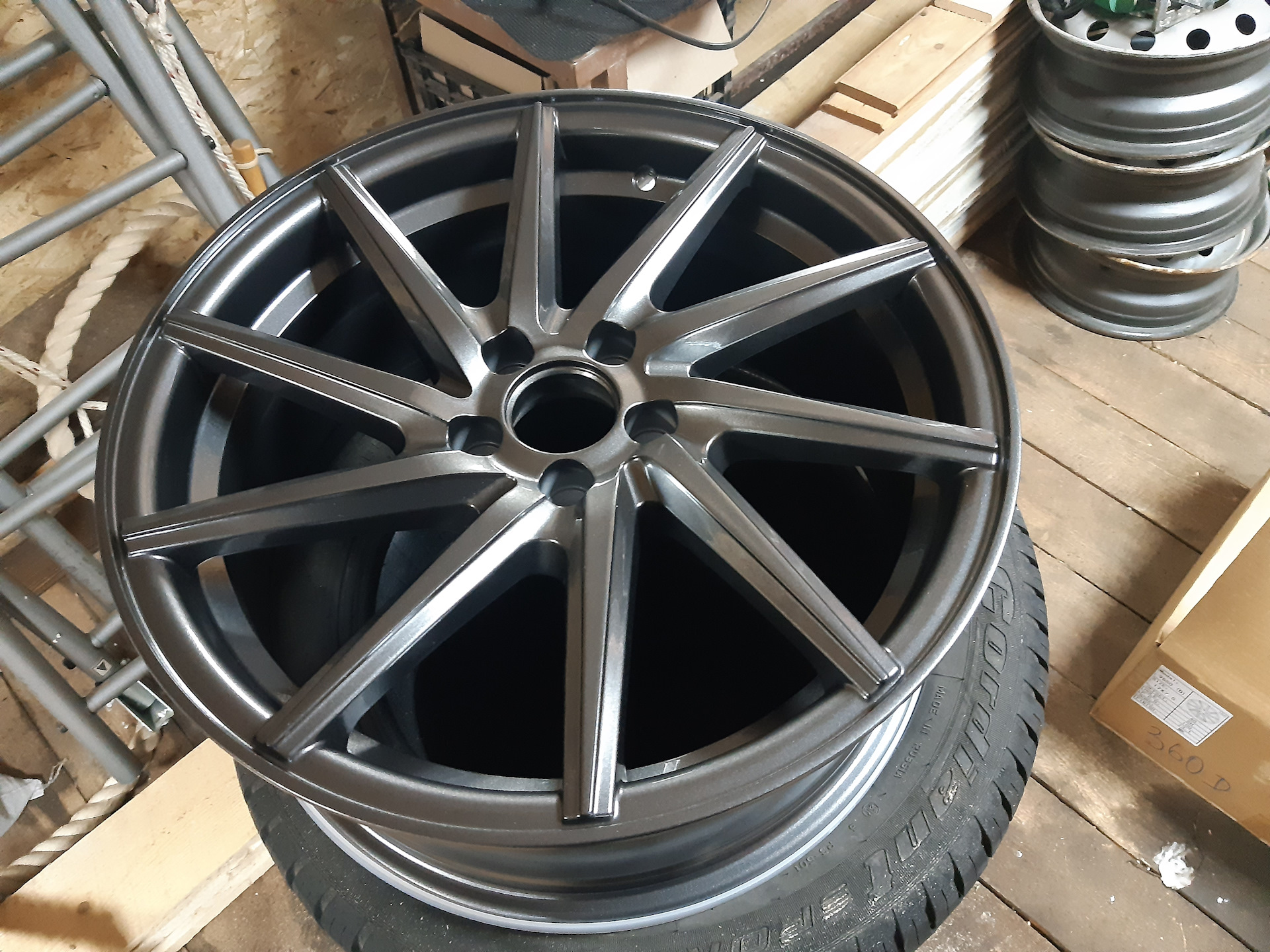 R17 отзывы. Воссен CVT r17. Диски Vossen r17 CVT. Воссены CVT r17 Polo. Диски Vossen CVT r17 на VW Polo.