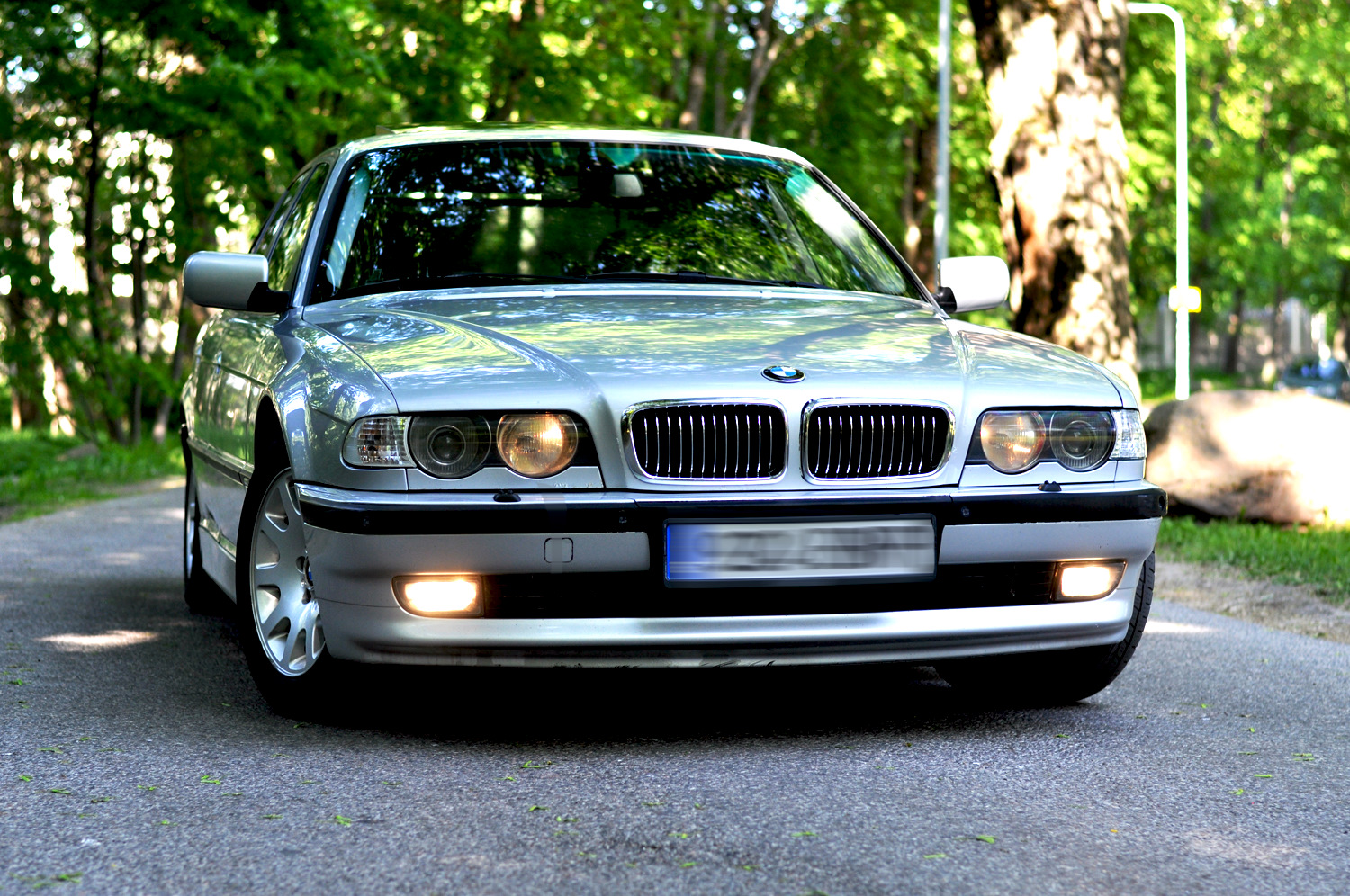 BMW 7 2001