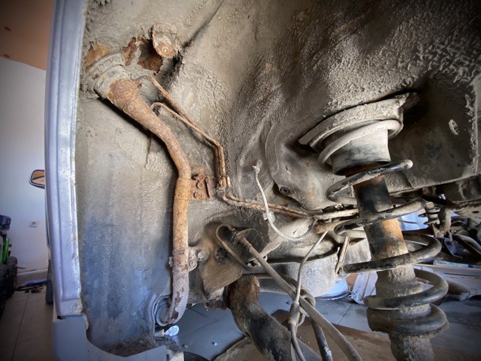 Часть вторая — переделка топливной системы (замена бака, заливной ...