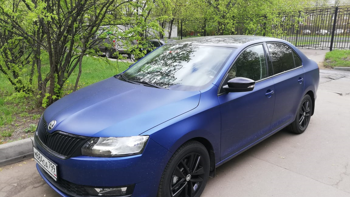 Skoda Rapid 2019 синий